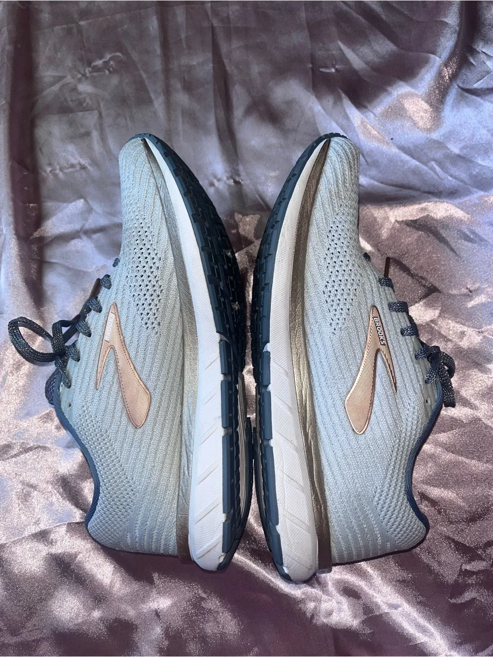 Brooks Women’s Gray Revel 3 Running Shoes with Rose Gold Logo